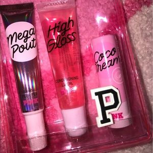 💗NWT PINK LIPGLOSS SET OF 3💗